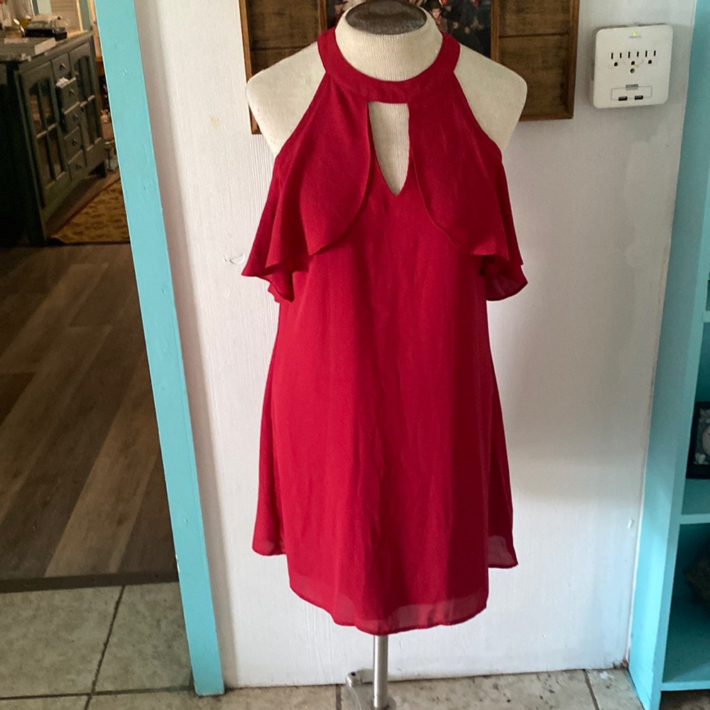 Blowout sale on this dress! 6